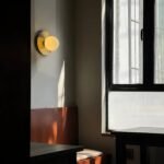 Liila_1_Brass_Wall_Lamp_Nuura_0019